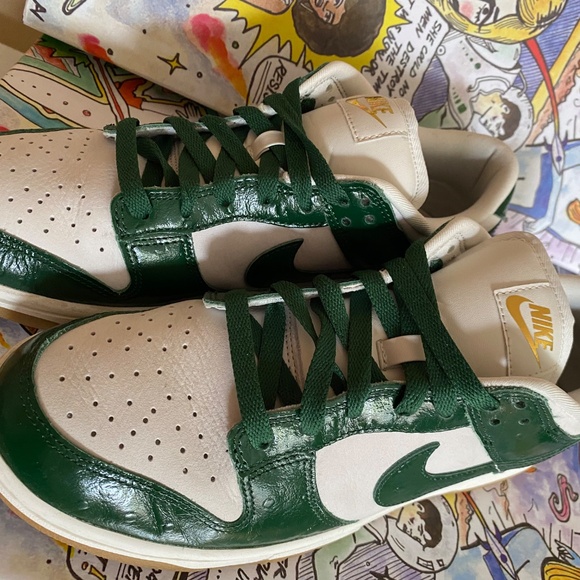Nike Forest green patent low top dunks size 9.5 - Picture 4 of 5